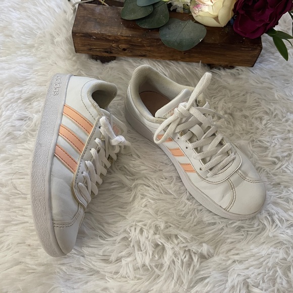 Adidas - Picture 6 of 7